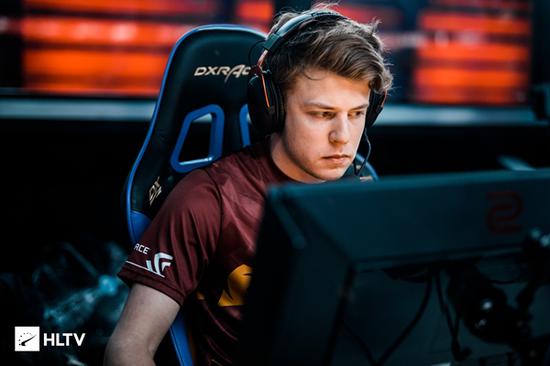 DOTA2 CDA联赛：KG 2：0 轻取SAG